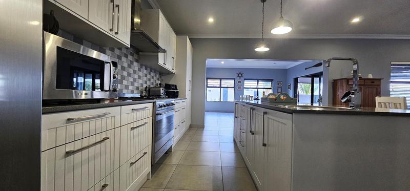 4 Bedroom Property for Sale in Myburgh Park Western Cape